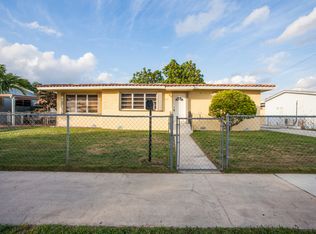 8335 SW 39th St, Miami, FL 33155