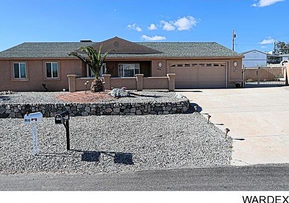1st image of 3575 Parkview Dr