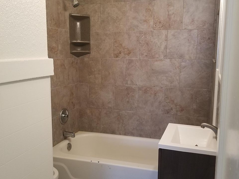 2nd image of 1106 S Trenton Ave