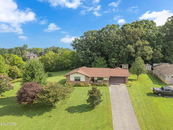 1413 Katie Ln, Sevierville, TN 37862