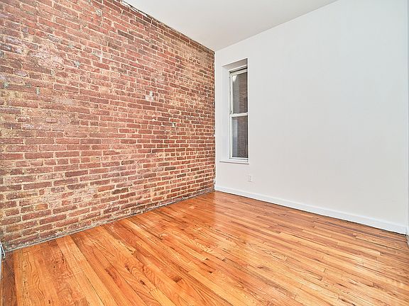 5th image of 134 W 109th St APT 4A