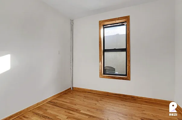 Rented by REZI | media 5