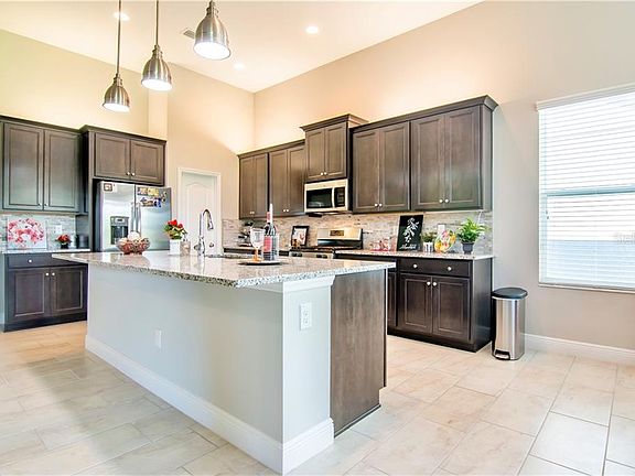 4th image of 6538 Mayport Dr