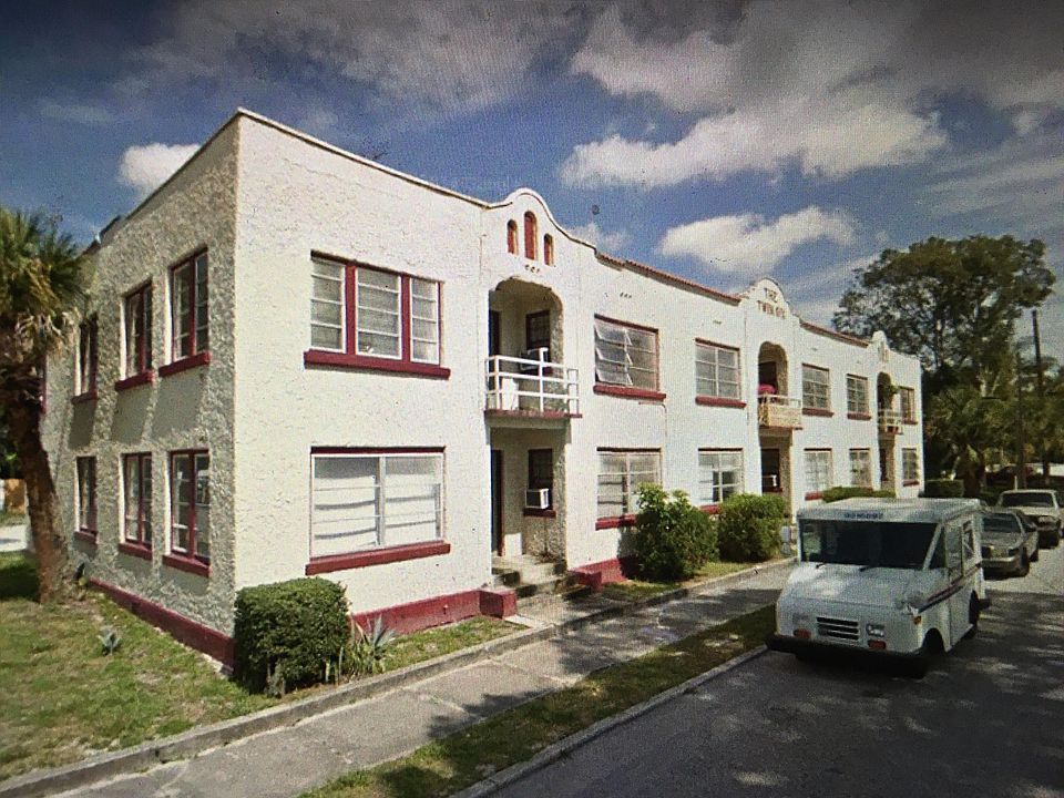 1st image of 814 25th St W APT 12