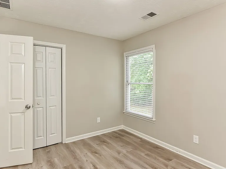 3811 Eden Glen Dr SE — Photo 14