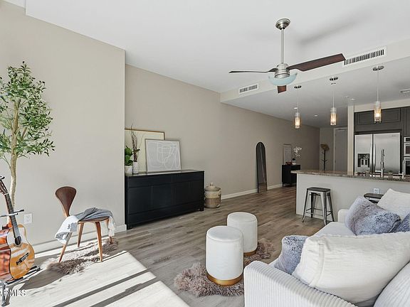 4th image of 208 W Portland Street #155