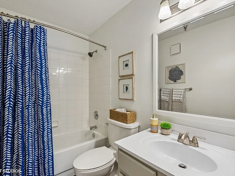 Reserve Eden Prairie — Photo 26
