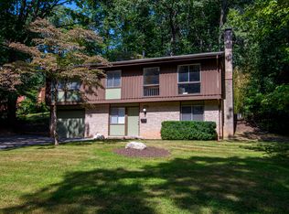 8836 Burbank Rd, Annandale, VA 22003