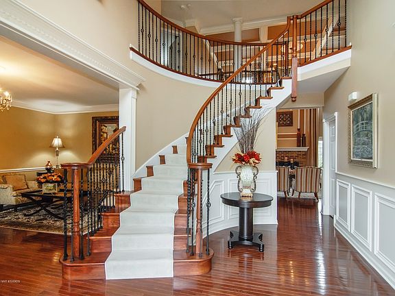 2nd image of 357 Western Dr
