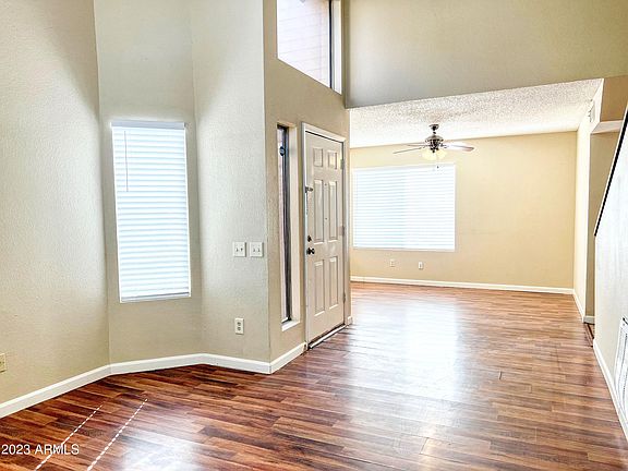3rd image of 6355 W TOWNLEY Avenue