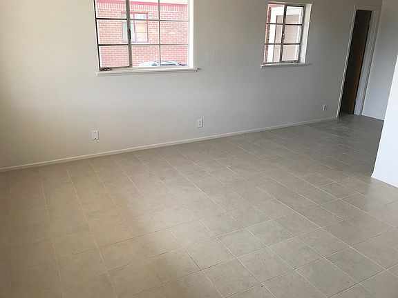 4th image of 5605 Waycross Ave