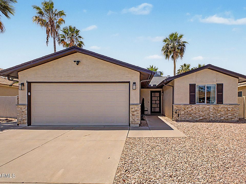 26410 S NEW TOWN Drive, Sun Lakes, AZ 85248 | Zillow