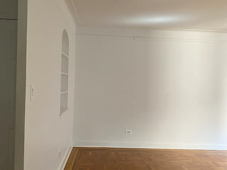 41-35 45th St #4L — Photo 2