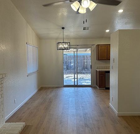 4th image of 3580 Honeycreeper Dr