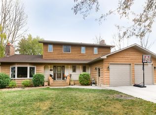 106 Gentle Hills Cir, Grand Forks, ND 58201
