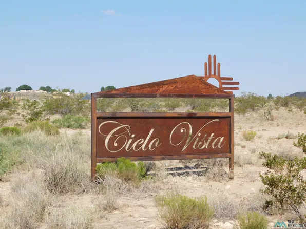 1 Townsend Trl, Roswell, NM 88201