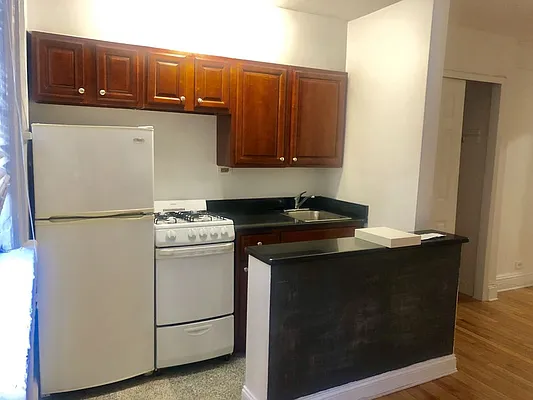 Rented by Dynamik Realty | media 4