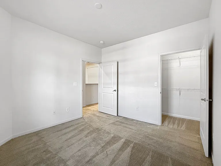 705 Beachfront Dr — Photo 29