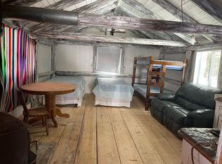 28 Middle St, Burlington, ME 04417