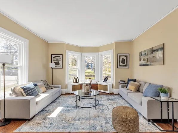 86 Milton Ave, Boston, MA 02136