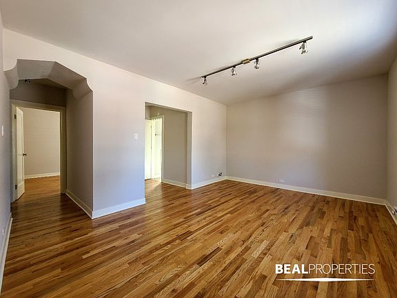 3rd image of 2420 N Kedzie Blvd #2420302