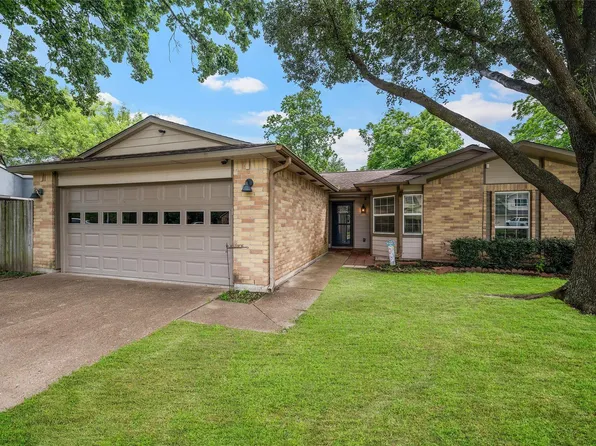 10122 Green Valley Ln, Houston, TX 77064