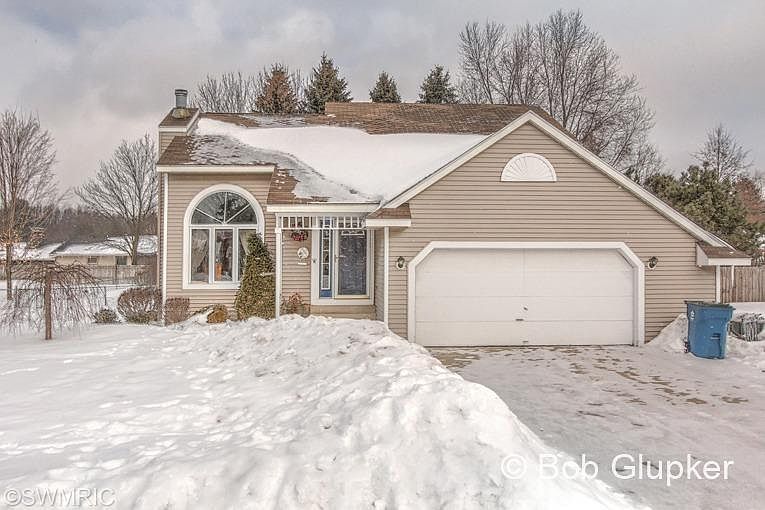 1st image of 3357 Gold Dust St NE