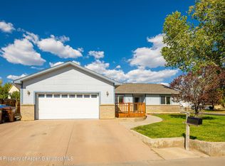 304 28th Ct, Rifle, CO 81650