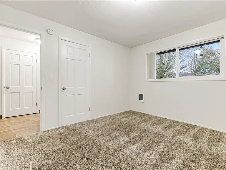 Bayberry Apartments — Photo 16