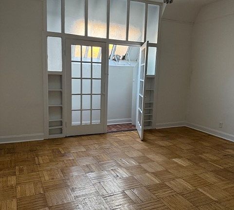 4th image of 116 W 87th St APT 9
