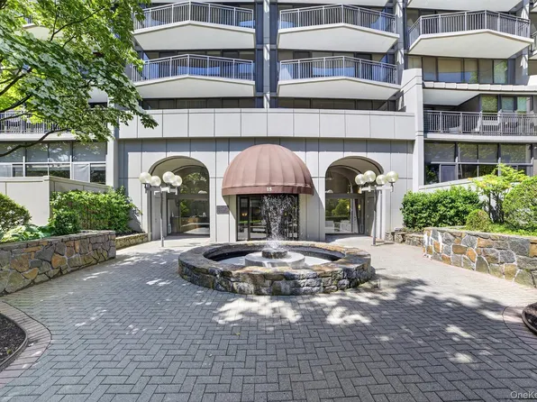 15 Stewart Place #7H, White Plains, NY 10603