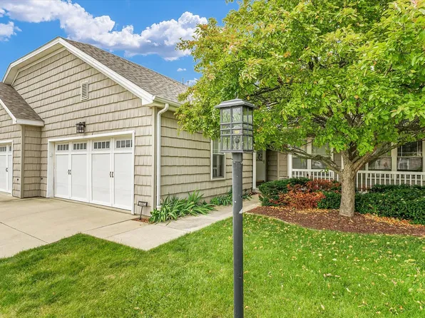 1707 Lydia Ct, Urbana, IL 61802