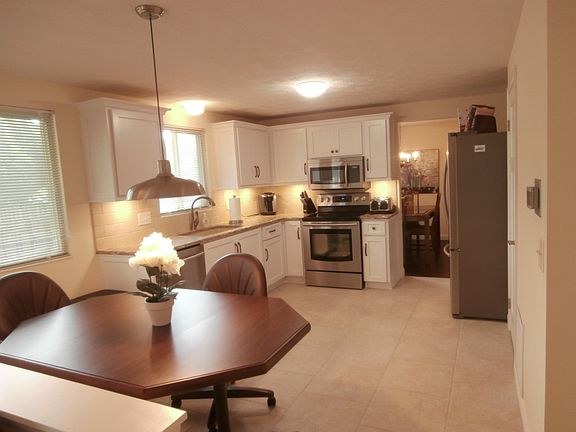 3rd image of 2430 Bentree Ct
