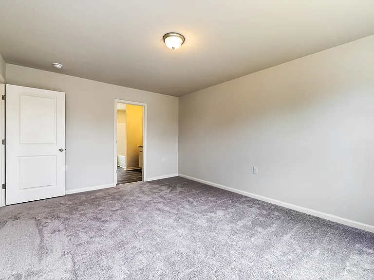 682 Hadley Ct SE — Photo 8