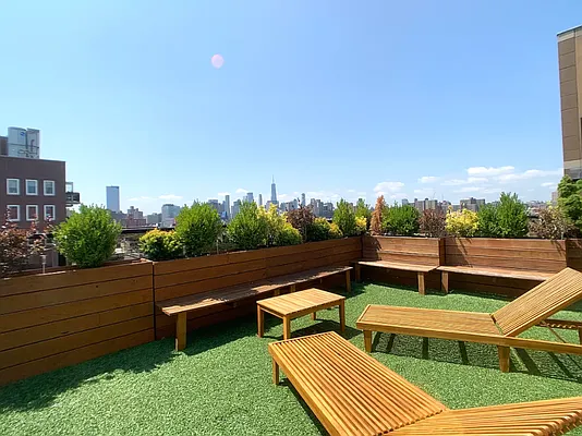 Rented by (Legacy) Elegran | media 12