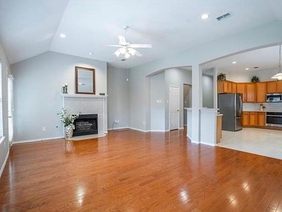 5th image of 9120 Norman Dr