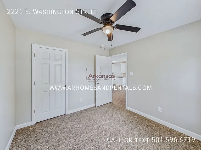 2221 E Washington Ave — Photo 11