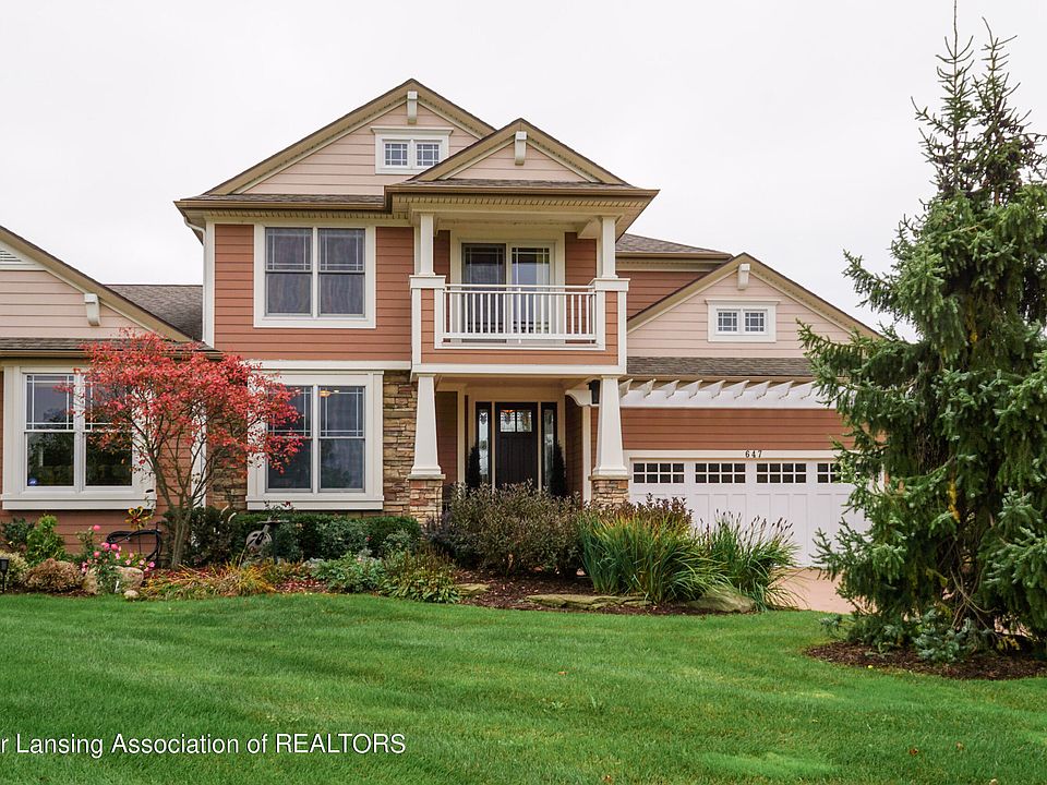 1st image of 647 Aquila Dr