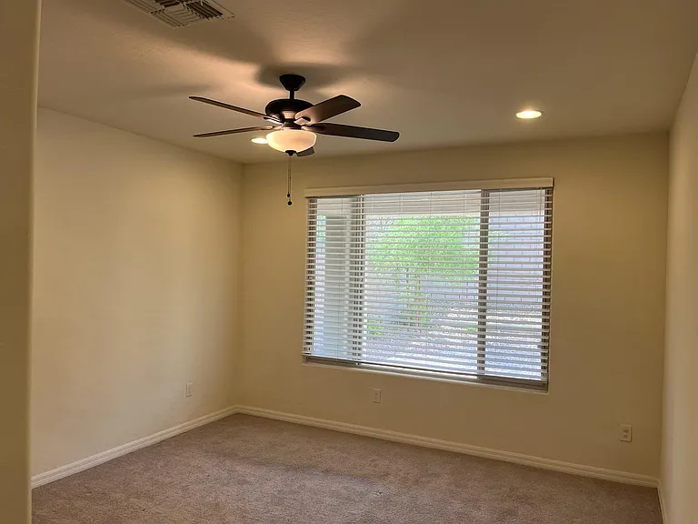 135 Berneri Dr — Photo 4