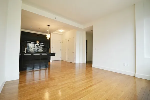 Rented by Loom Group | media 40