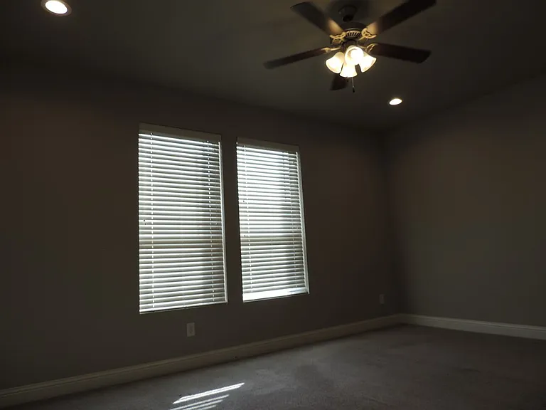 24 Devon Ct — Photo 8