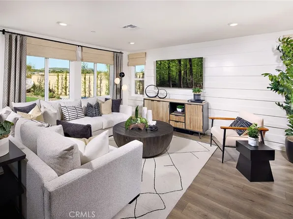 8527 Peachwillow Ct, Jurupa Valley, CA 92509