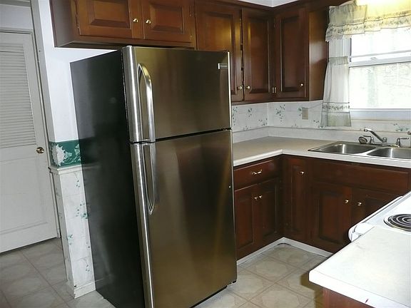 4th image of 2803 Southridge Dr