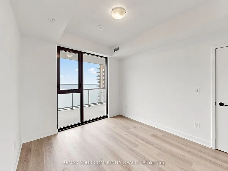 2075 Lakeshore Rd #1607 — Photo 16