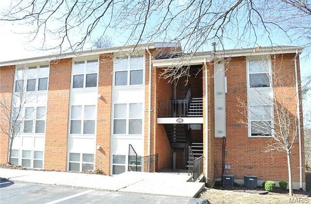 1st image of 2020 Greenglen Dr APT 103