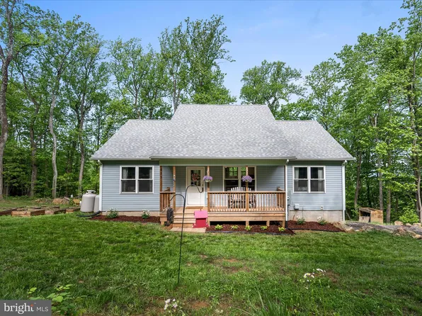 433 Tulip Poplar Dr, Linden, VA 22642