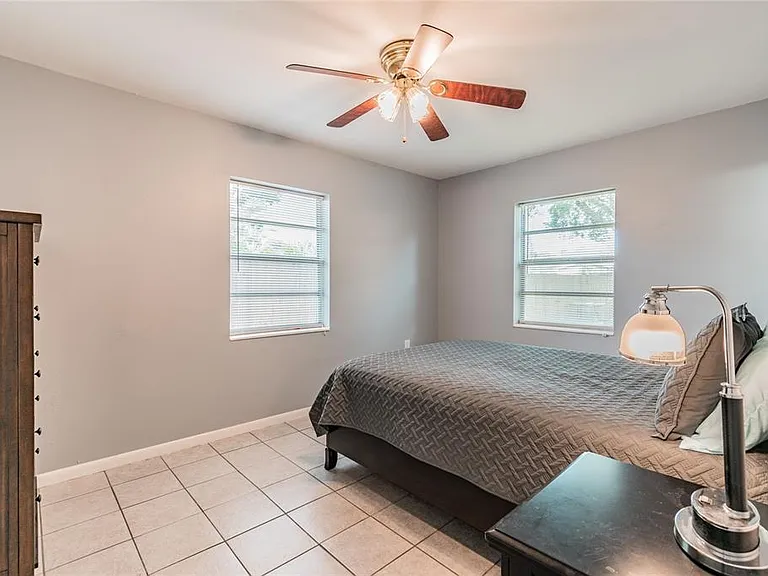 3611 W Anderson Ave — Photo 25