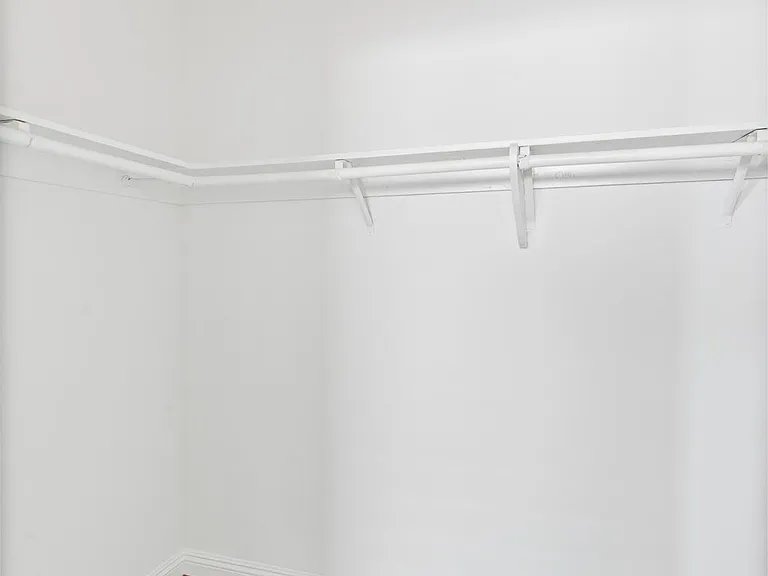 460 E Cypress Ave #C — Photo 10