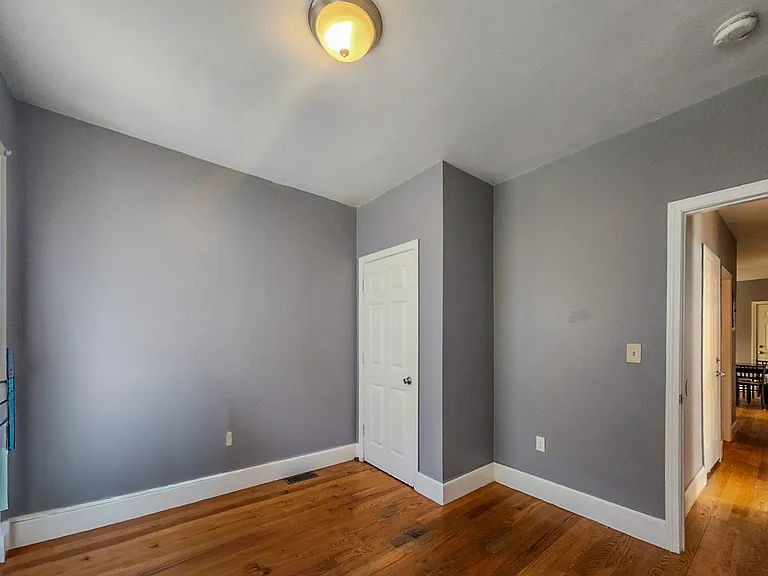 12 Fox St #3 — Photo 8