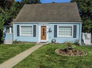 38 Rockwell Ave, Waterbury, CT 06708